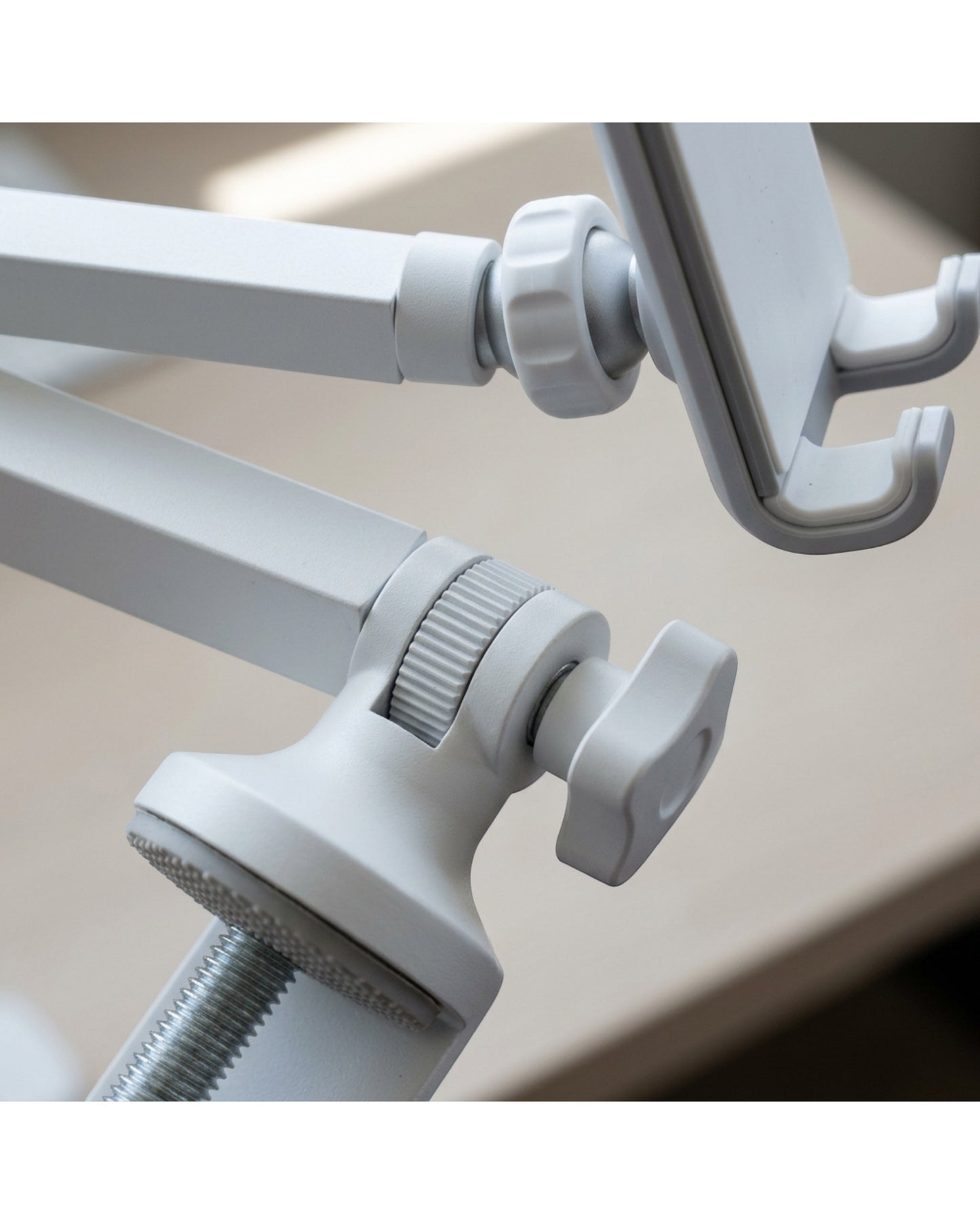 Sndyj Three-Joint Desk-Clamp Phone Holder Graphite 65 cm - Detail view