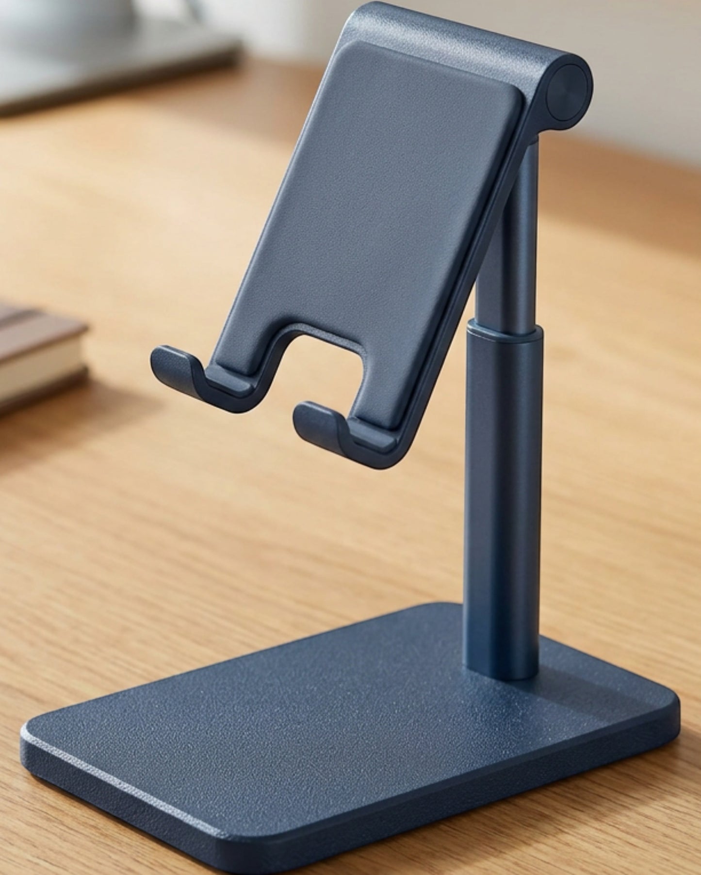 Sndyj Weighted-Base Telescopic Phone Stand Navy 18-30 cm - Lifestyle view
